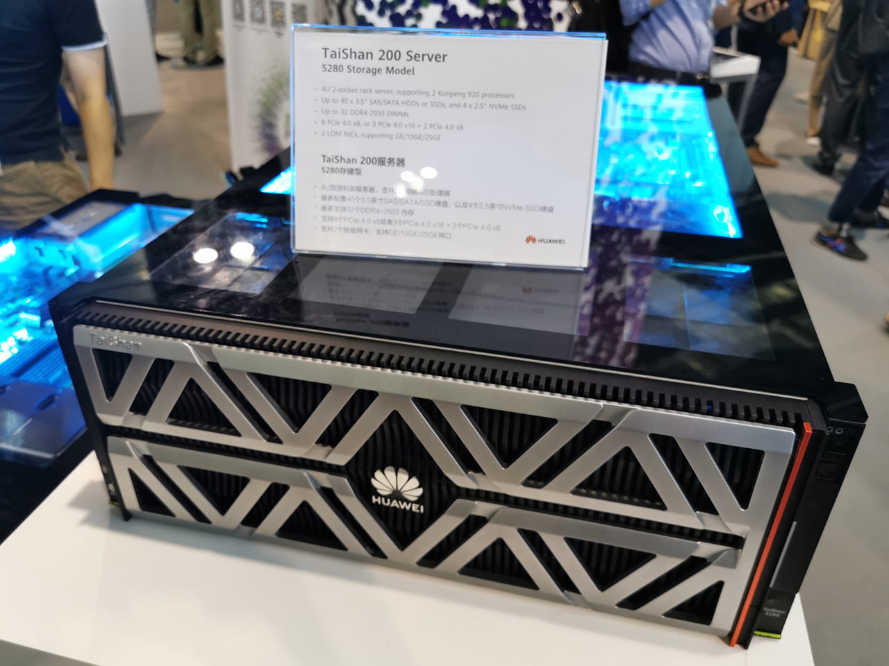 Serverové čipy Ascend 910 a Kunpeng 920 od Huawei