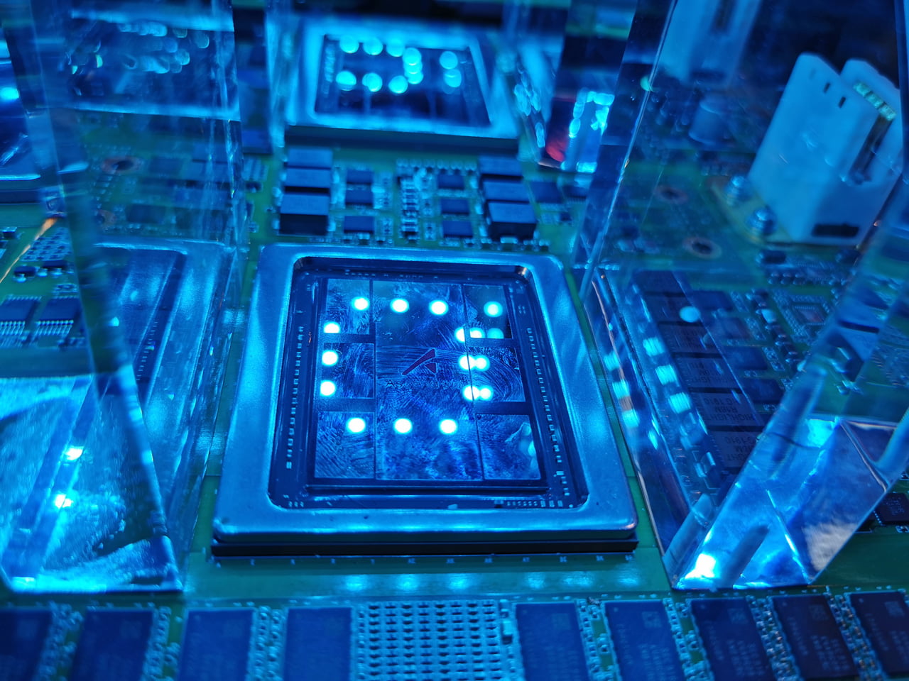 Serverové čipy Ascend 910 a Kunpeng 920 od Huawei