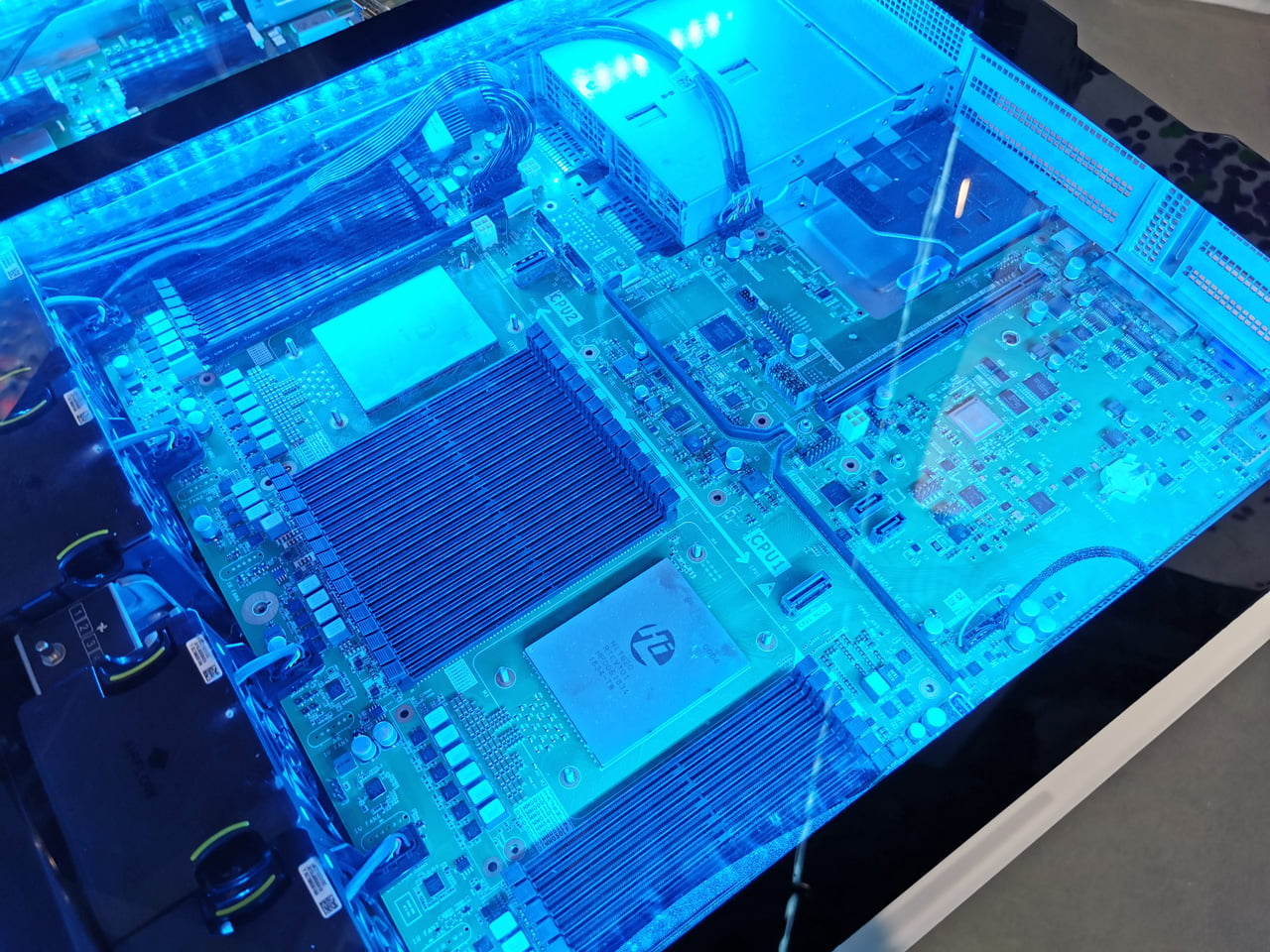 Serverové čipy Ascend 910 a Kunpeng 920 od Huawei