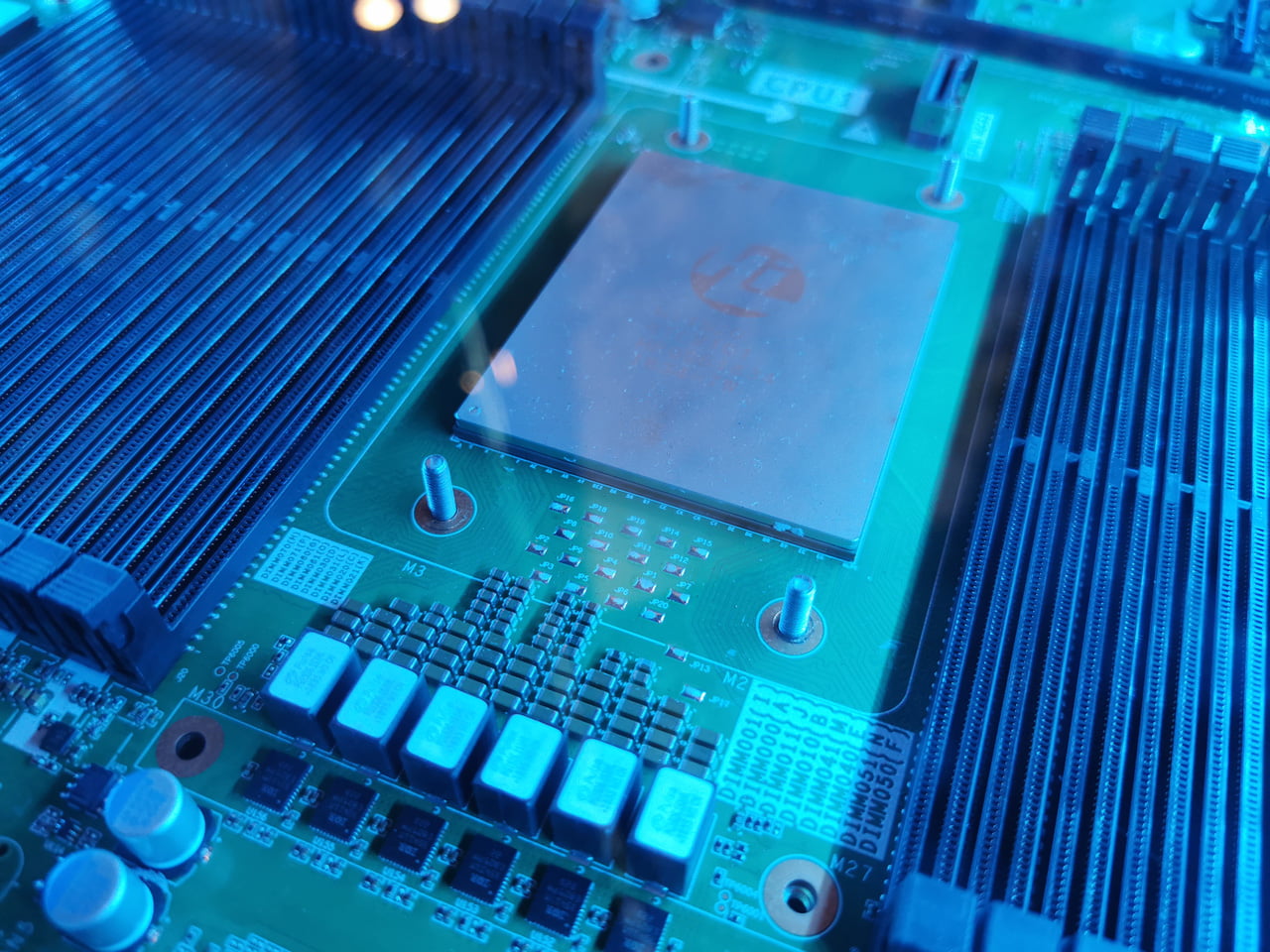 Serverové čipy Ascend 910 a Kunpeng 920 od Huawei