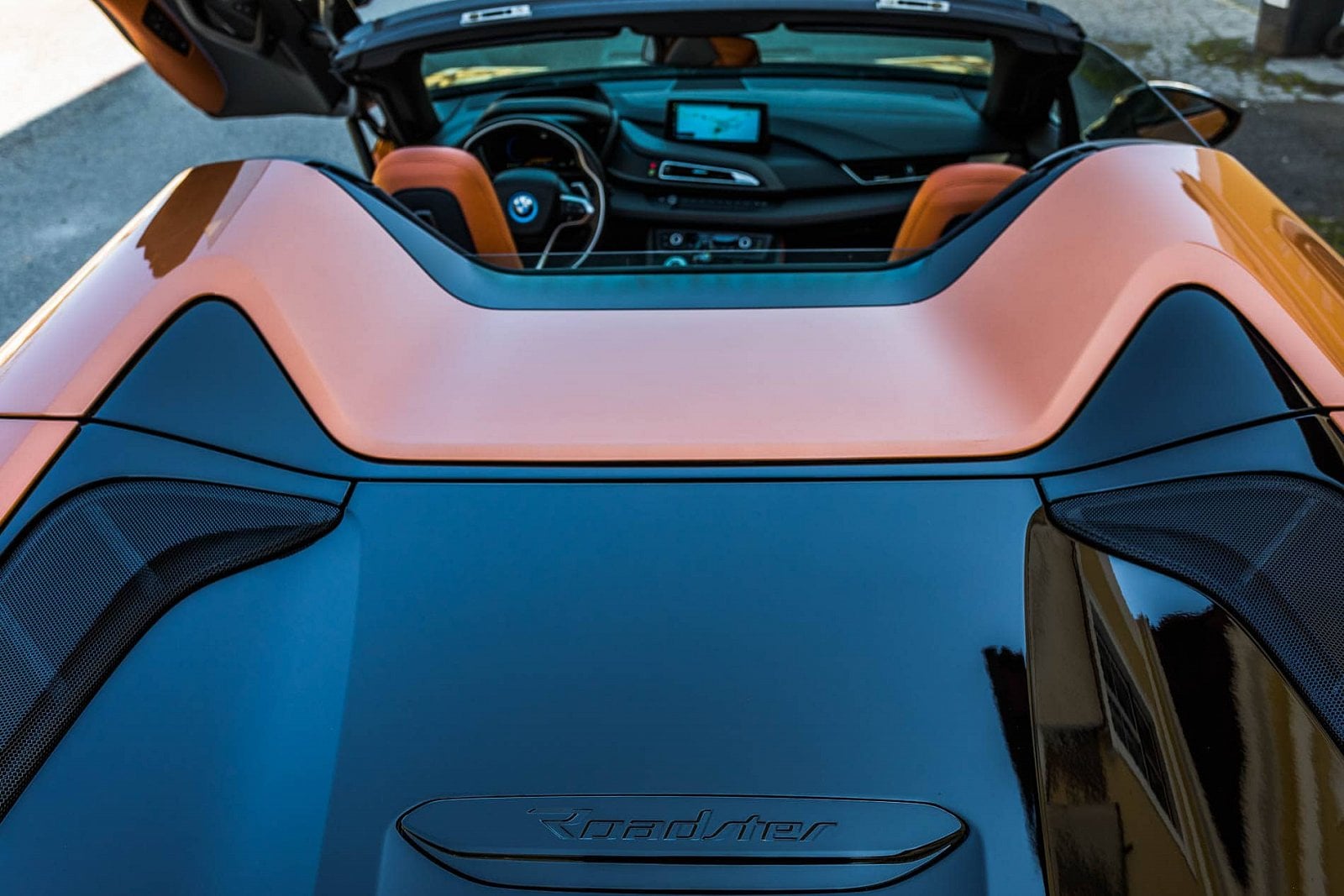 2020-06-bmw-i8-roadster-38.jpg
