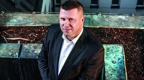 Náhledový obrázek - Ta práce je strašně sexy, říká ředitel ČEB Karel Bureš. Banka pohledávky snížila o 17 miliard