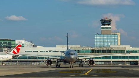 Náhledový obrázek - Turbulence i kybernetické útoky. Civilní letectví čekají nová bezpečnostní rizika