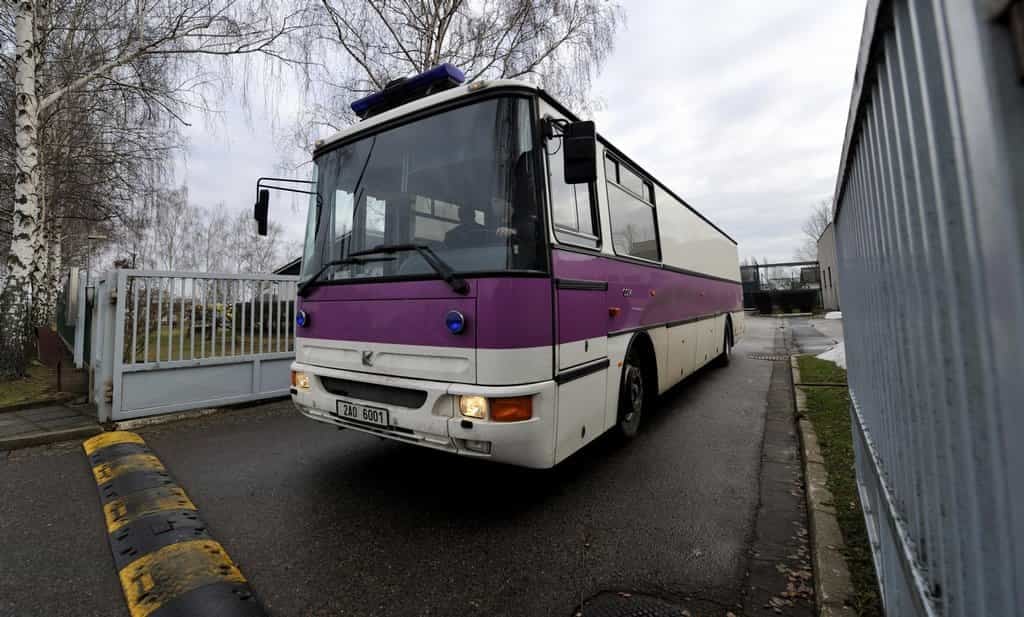 2015-04-vc49bznice-opouc5a1tc49bjc3ad-prvnc3ad-vc49bzni-omilostn