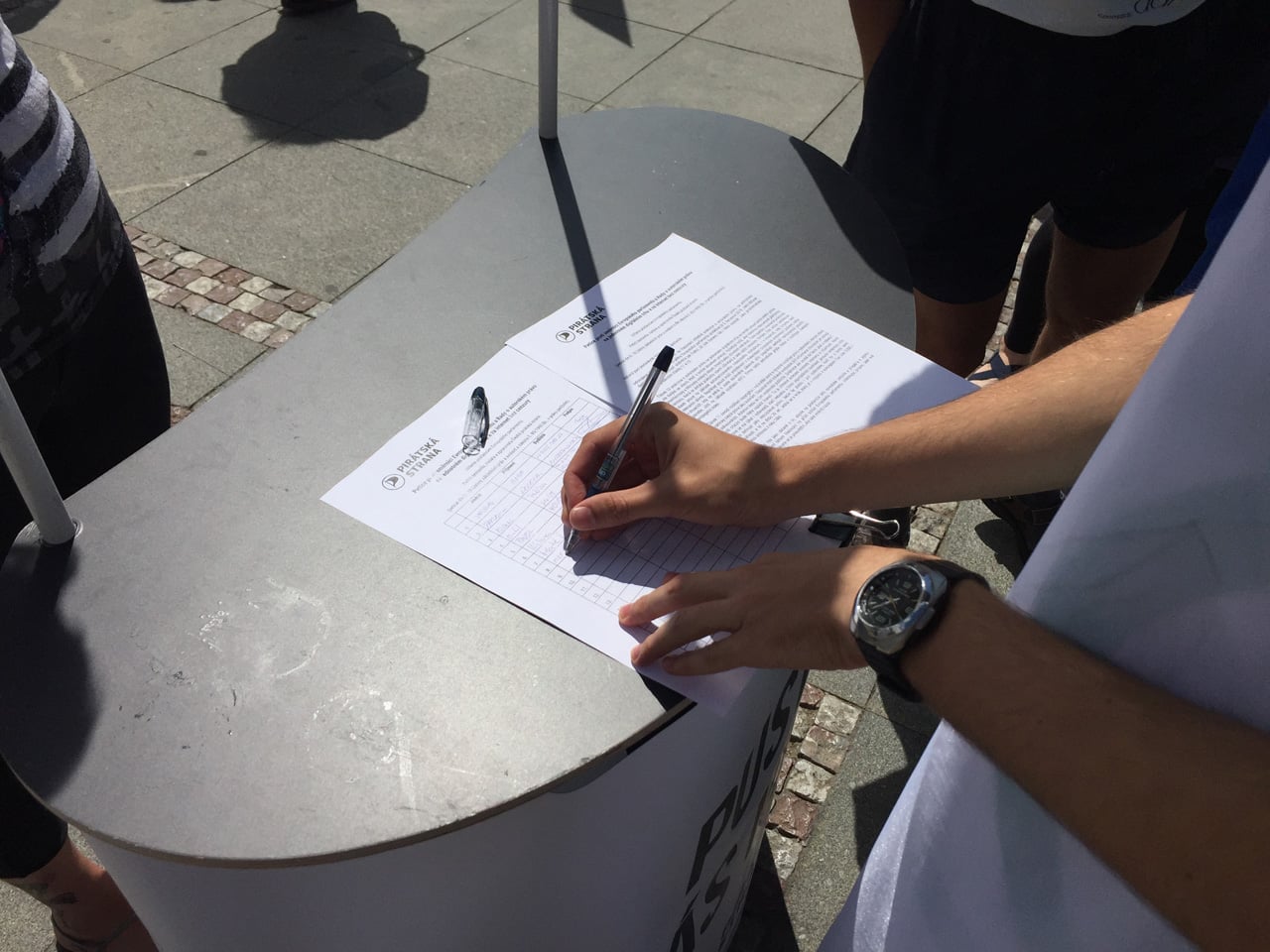 Demonstrace proti reformě copyrightu (články 11 a 13) v Praze