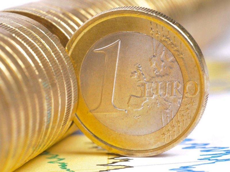  Euro by podle Junckera mělo být jedinou měnou EU