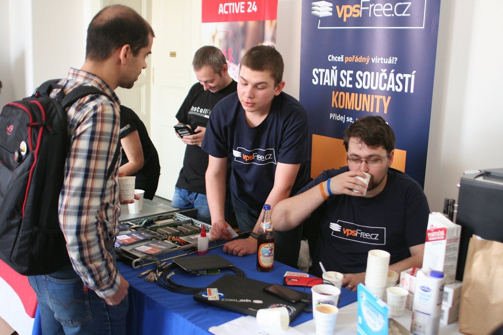 InstallFest 2017 neděle