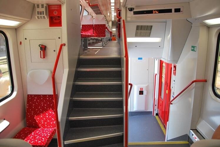 2011-10-elektrickc3a1-jednotka-c599ady-671-ze-c5a1kody-vagonky-7