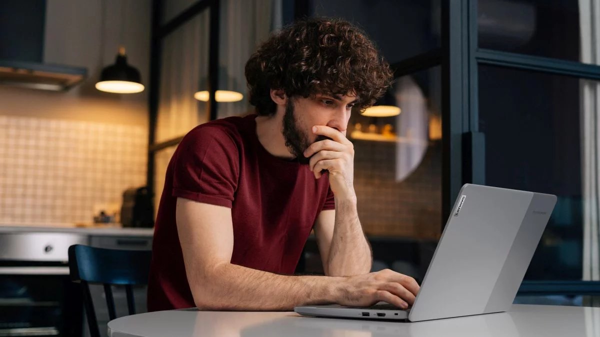 Lenovo IdeaPad Slim 3i Chromebook Plus