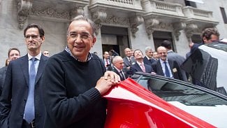 Náhledový obrázek - Sergio Marchionne zemřel ve věku 66 let. Šéf koncernu FCA a Ferrari zanechal v auto byznysu výraznou stopu