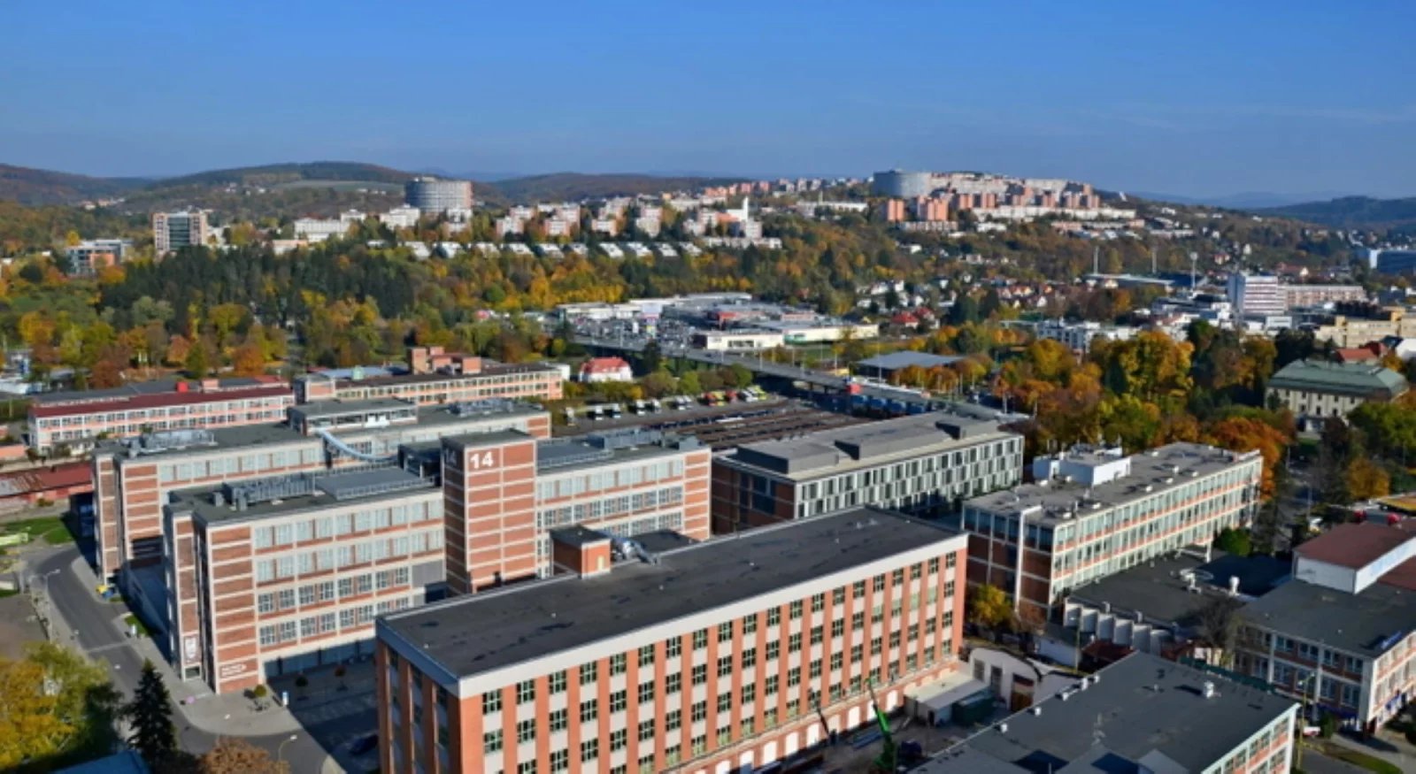 Pohled na bývalé Baťovy závody