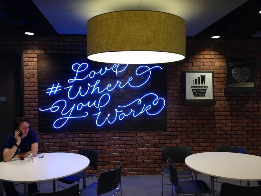 2011-10-hlavnc3ad-evropskc3a9-sc3addlo-twitteru-v-londc3bdnc49b-