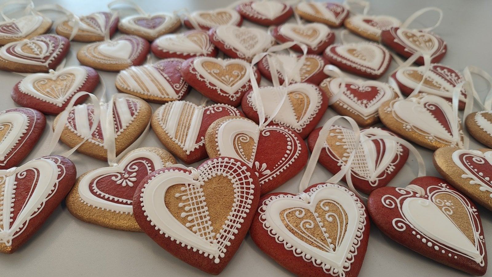 Perníčková srdíčka od Perníčky, medovníčky, gingerbread by Dadul