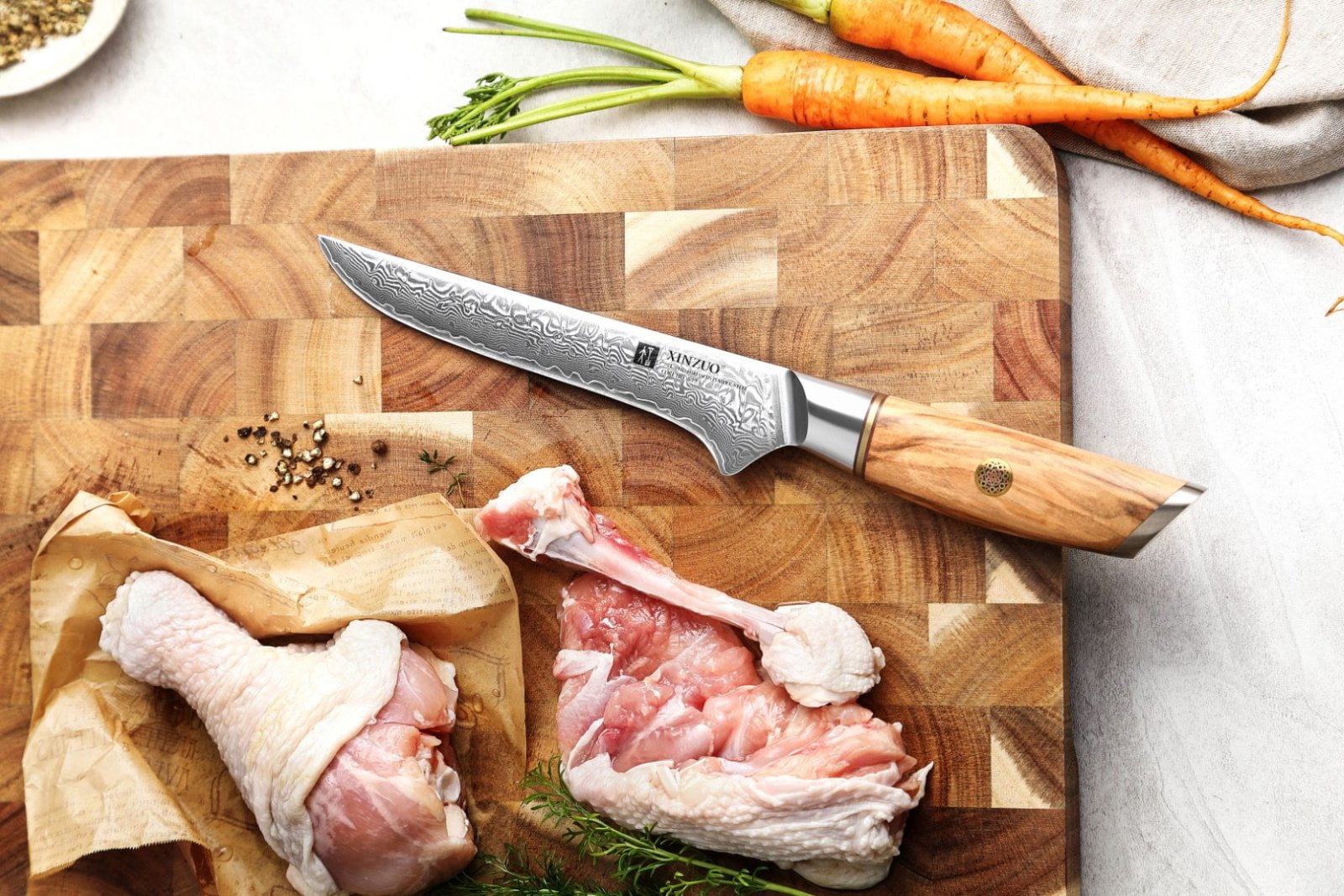 Nůž na vykoštění kuřete