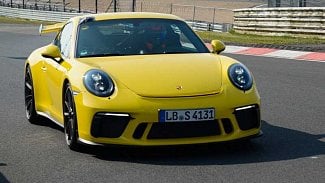 Náhledový obrázek - Video: Srovnání nového Porsche 911 GT3 a Ruf CTR na Ringu vám vezme dech