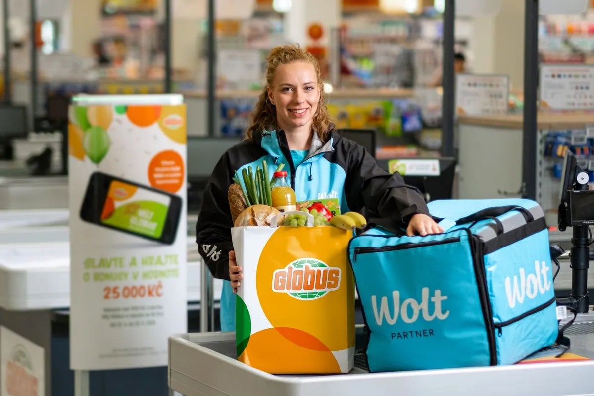 Globus dovoz potravin díky rozvozové službě Wolt