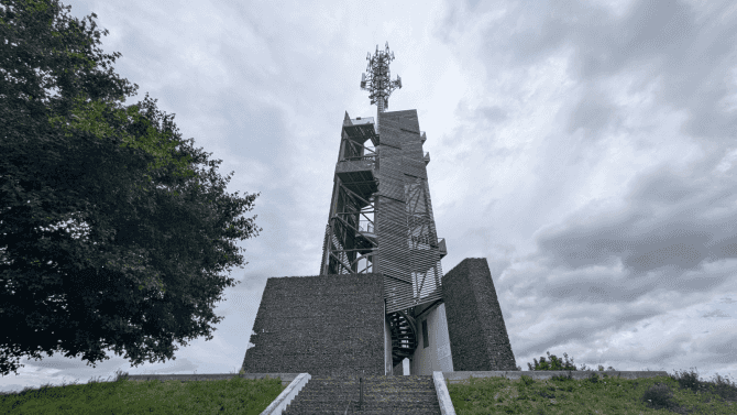 Mobilní vysílač na rozhledně Romanka, Hrubý Jeseník
