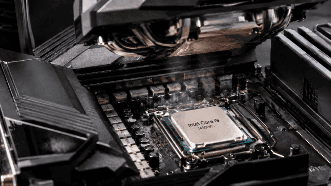 Procesor Intel Core i9-14900KS pod chladičem