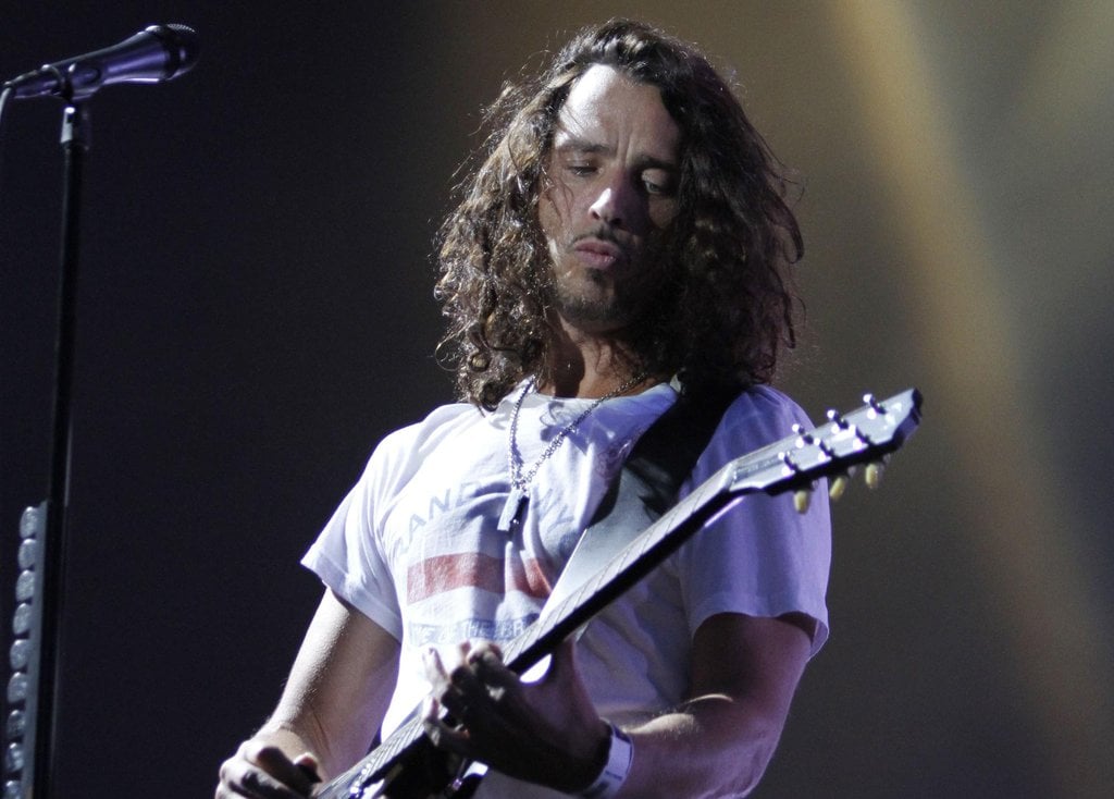 2012-05-zemc599el-zpc49bvc3a1k-chris-cornell.jpg