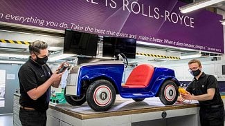 Náhledový obrázek - Elektrický Rolls-Royce musel na servis už po stovce ujetých kilometrů