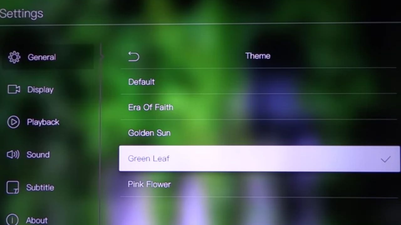 Egreat A10 - smart nastavení chlazení a volba pozadí