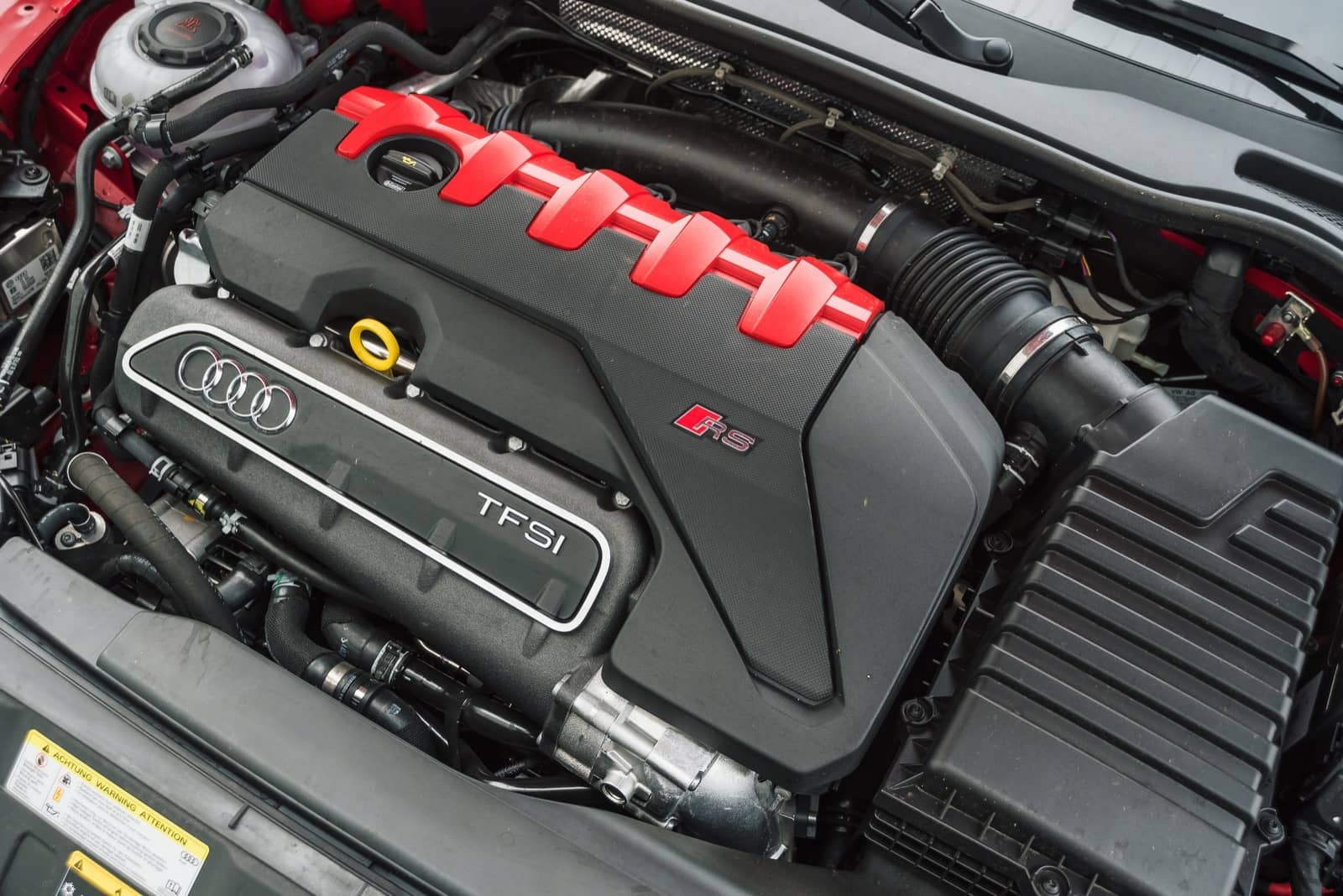 2019-11-Audi-TT-RS-vs-BMW-M2-vs-Nissan-370Z-00015.jpg