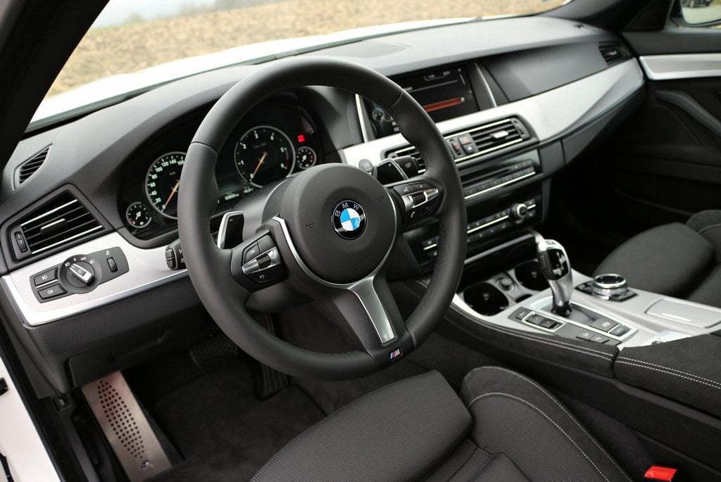 2013-10-bmw-520xdrive-24.jpg