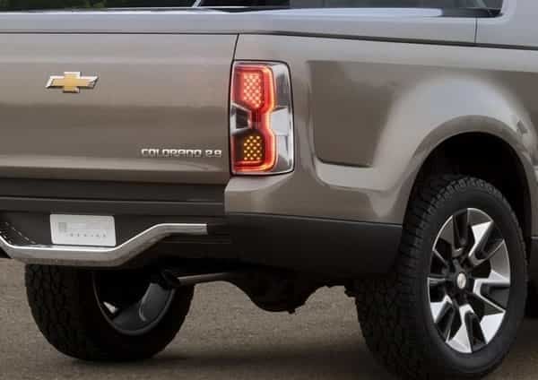 2012-04-chevrolet-colorado-1.jpg