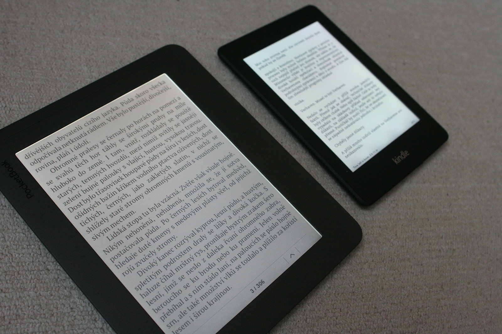 PocketBook Color Lux srovnání s Kindle a iPad