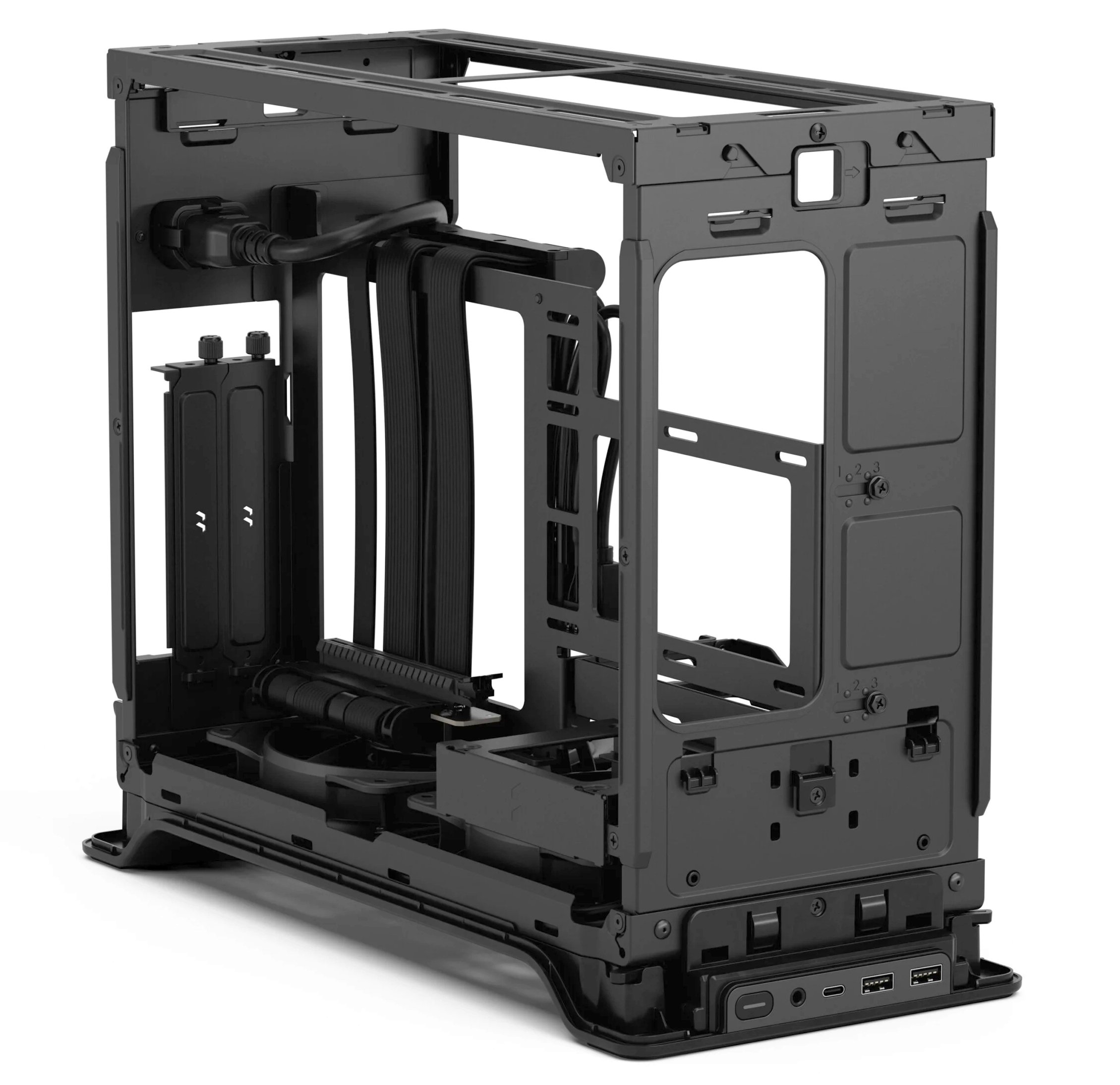 Risery jsou dens velmi běžná věc v Mini ITX skříních (zde Fractal Design Era 2), kde umožňují nestandardní polohy GPU