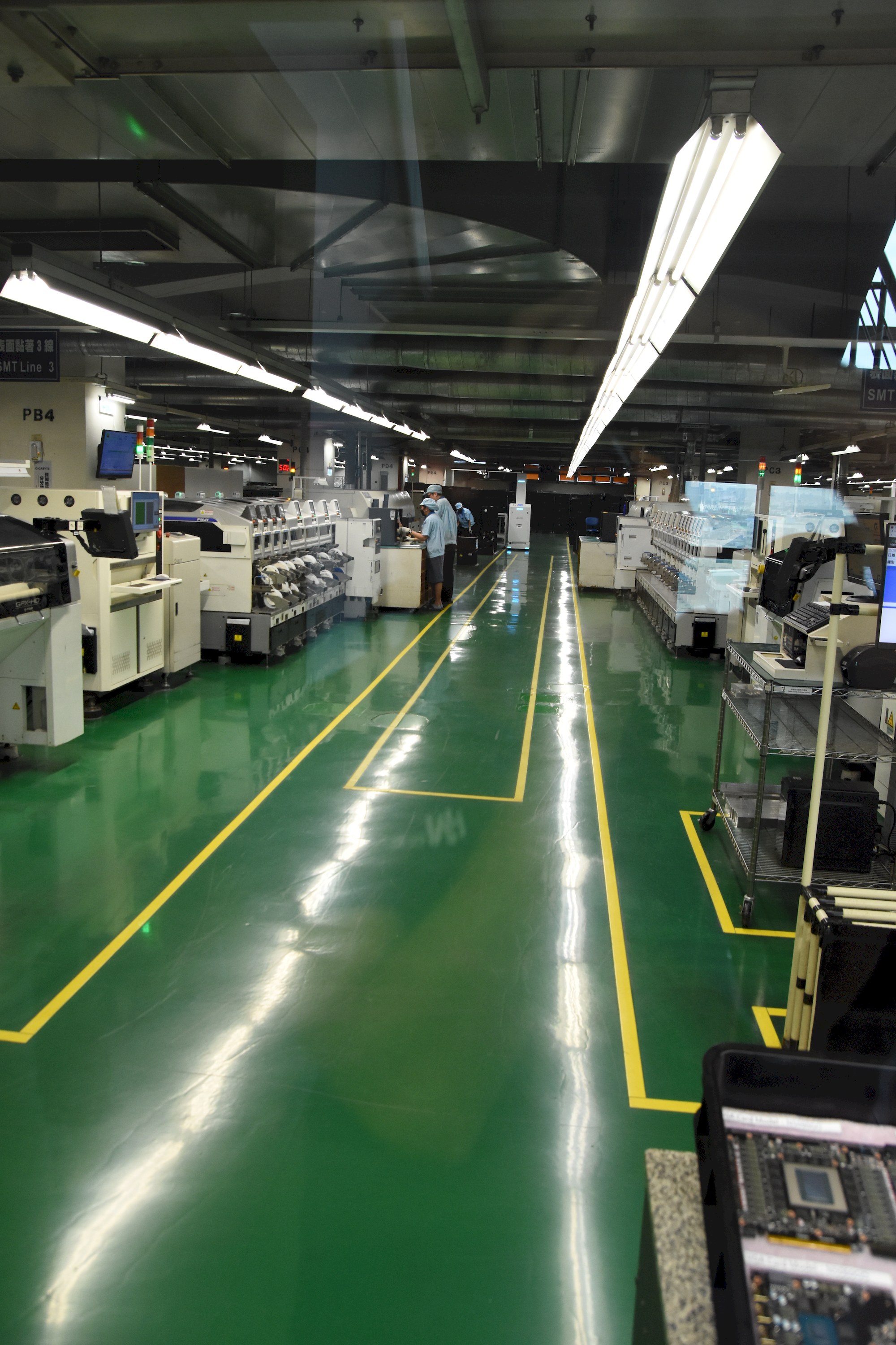 Exkurze v továrně Gigabyte na základní desky a grafické karty