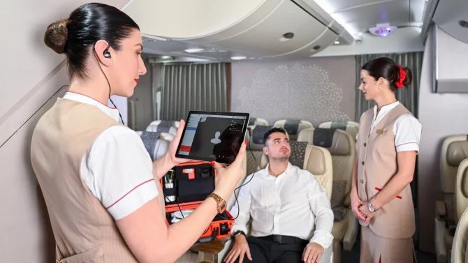 Telemedicínská stanice na palubě letadla Emirates