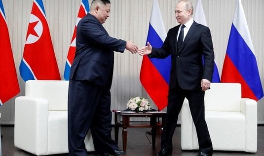 2019-04-kim-c48dong-un-a-vladimc3adr-putin-na-historicky-prvnc3a