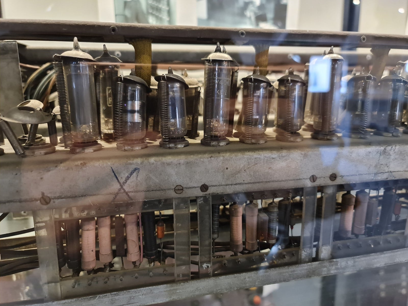 Turing, Colossus, Enigma: počítačové muzeum v Bletchley Park