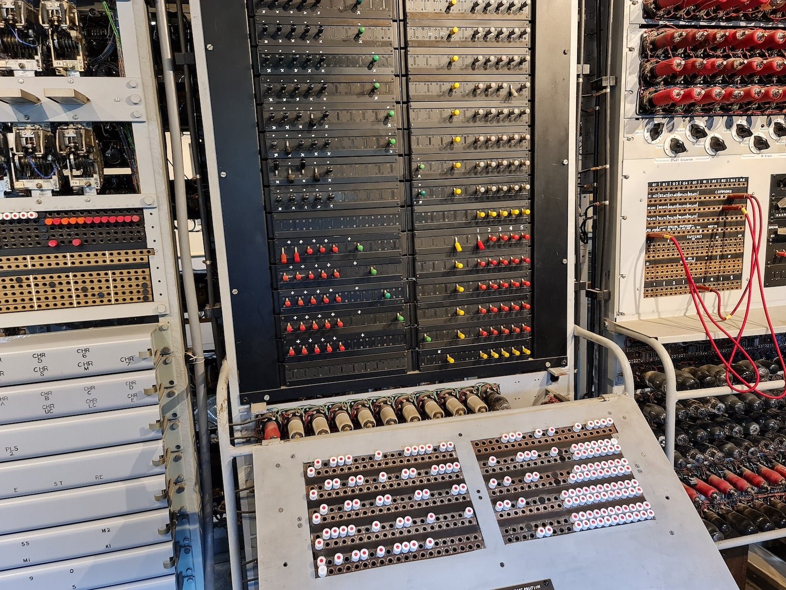 Turing, Colossus, Enigma: počítačové muzeum v Bletchley Park