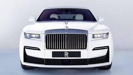 Náhledový obrázek - Inovace luxusu. Nový Rolls-Royce Ghost má s předchůdcem společnou jen sošku a deštník