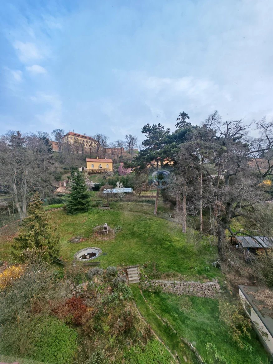 Ultraširokoúhlý 50Mpx fotoaparát