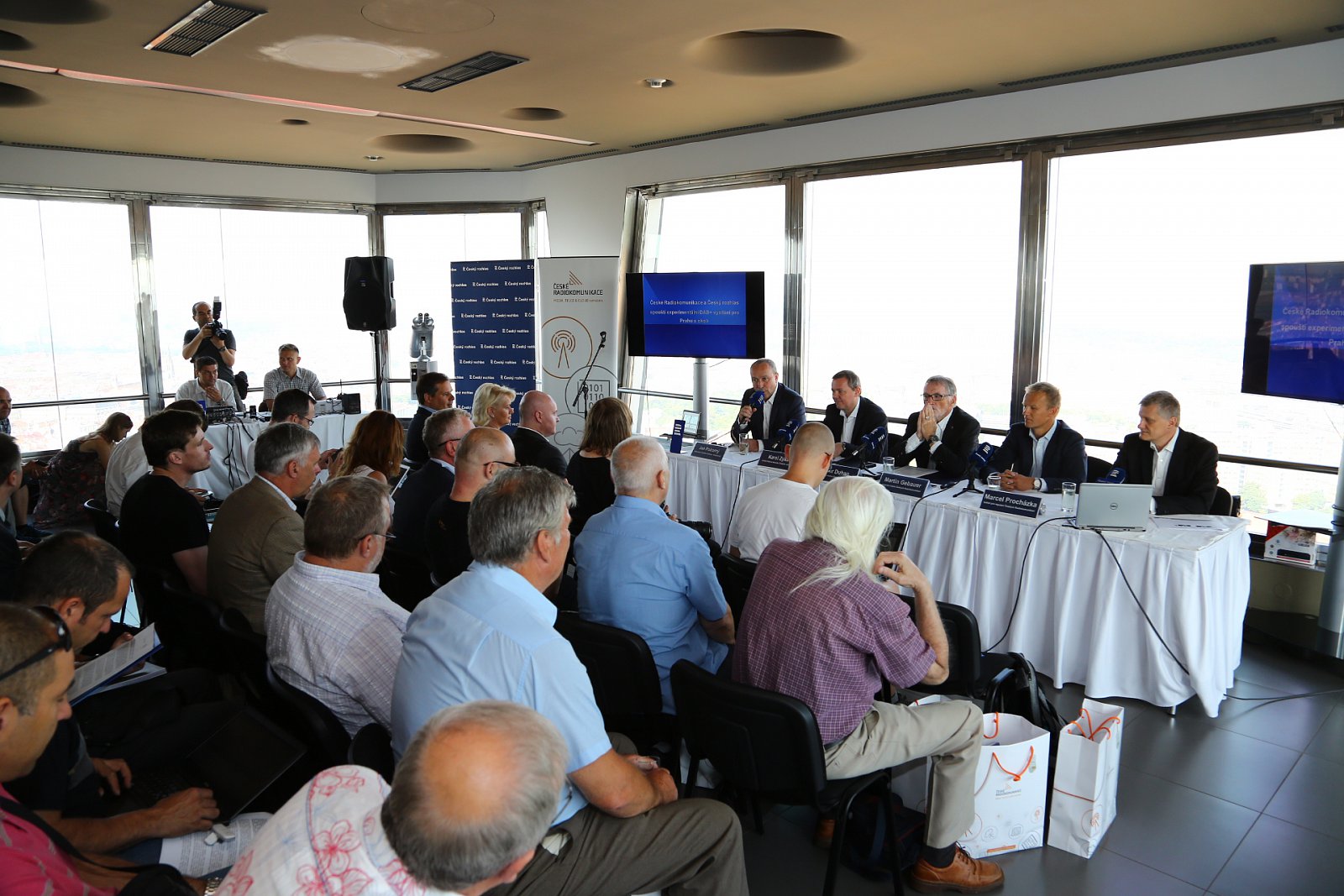 Český rozhlas slavnostně spustil DAB vysílání z vysílače Žižkov