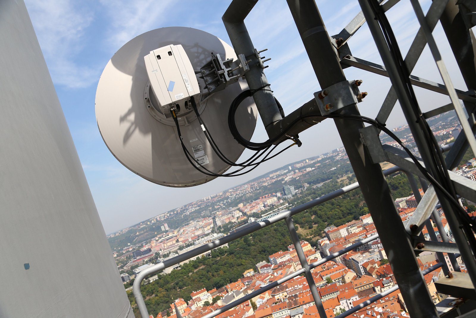 Český rozhlas slavnostně spustil DAB vysílání z vysílače Žižkov