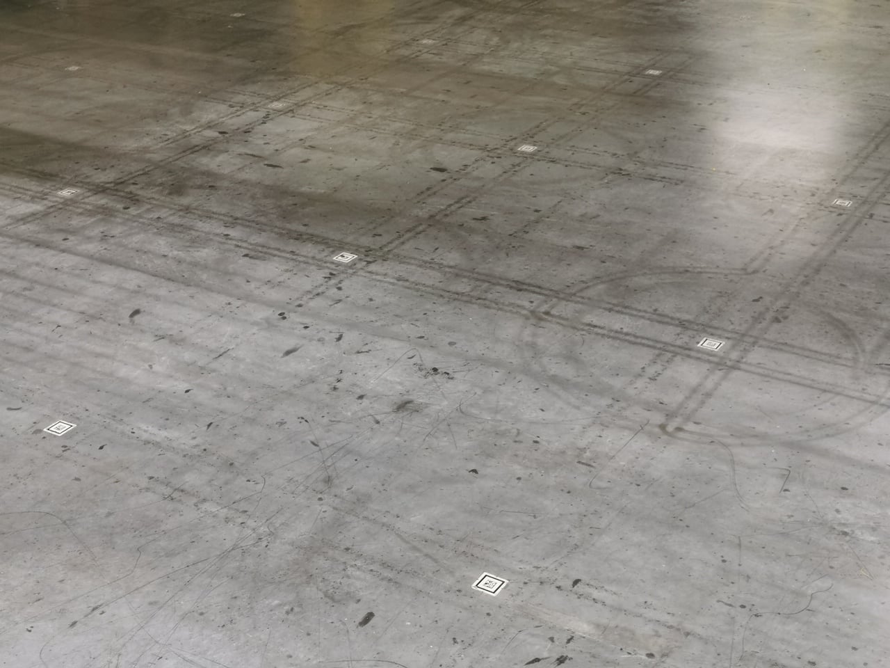 Robotické distribuční centrum Amazonu v polském Štětíně