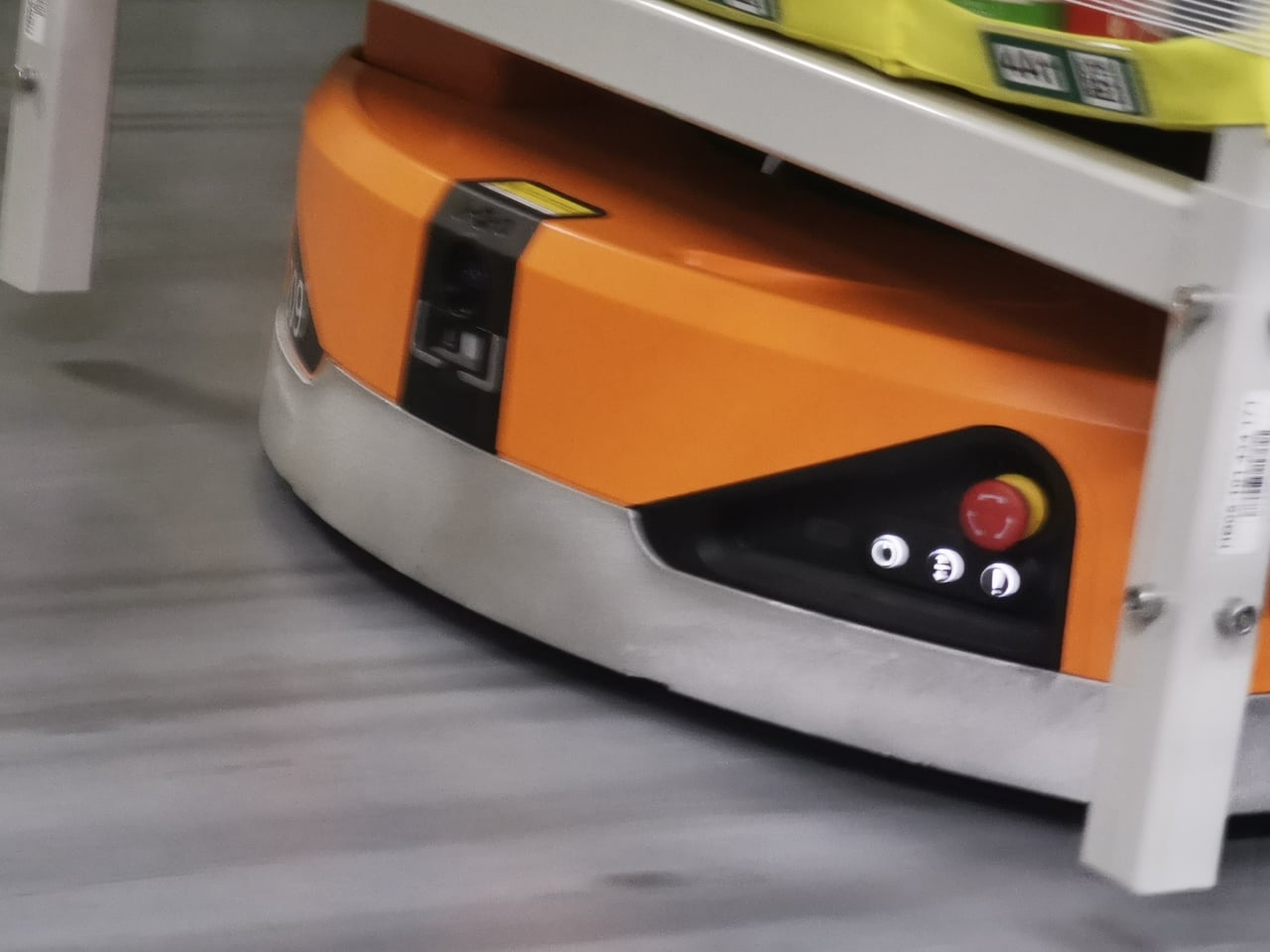 Robotické distribuční centrum Amazonu v polském Štětíně