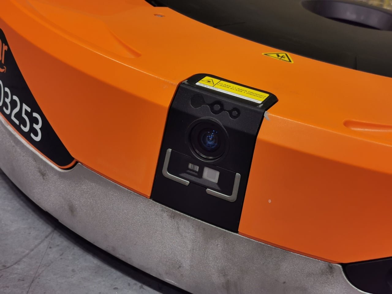 Robotické distribuční centrum Amazonu v polském Štětíně