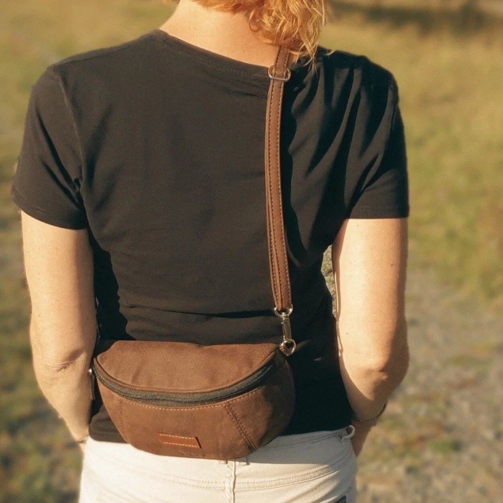 Hnědá celokožená ledvinka od Marabe
