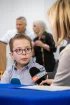 Lékaři zdůrazňují, že úspěšnost léčby je závislá na rychlosti, s jakou se dítě dostane do specializovaného centra. Od prvních příznaků by to mělo být do čtyř, maximálně šesti hodin.