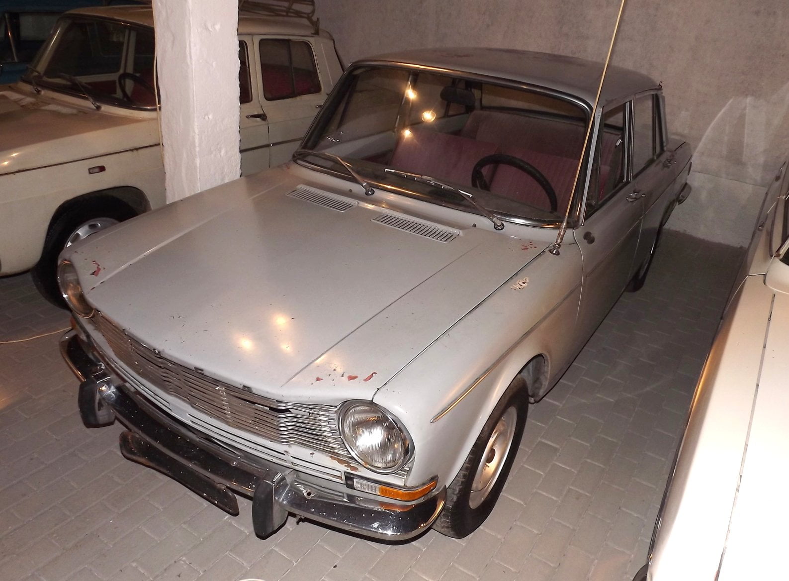 Simku 1301 v posledním provozním stavu si můžete prohlédnout v Retroautomuzeu Strnadice. Značka Simca je zde bohatě zastoupená!