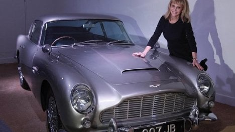 Náhledový obrázek - Aston Martin DB slaví sedmdesátiny. Podívejte se na všechny modely