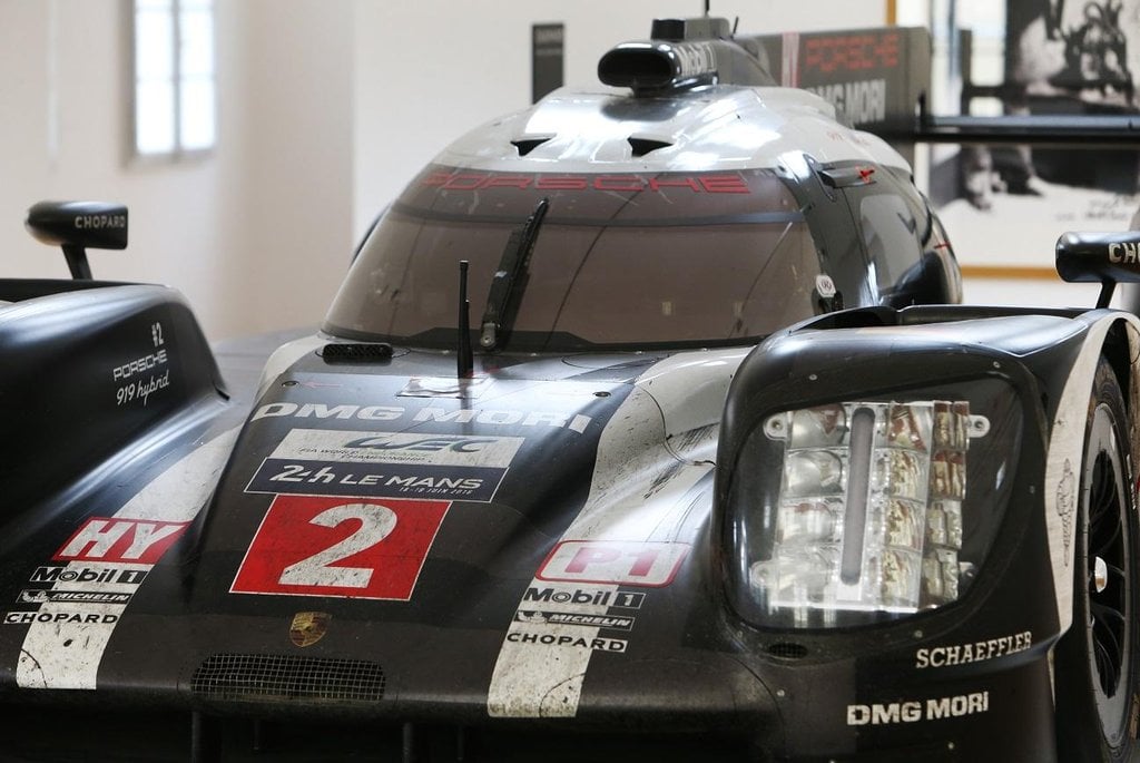 2011-02-lmp1-porsche-919-hybrid-martin-pinkas-8.jpg