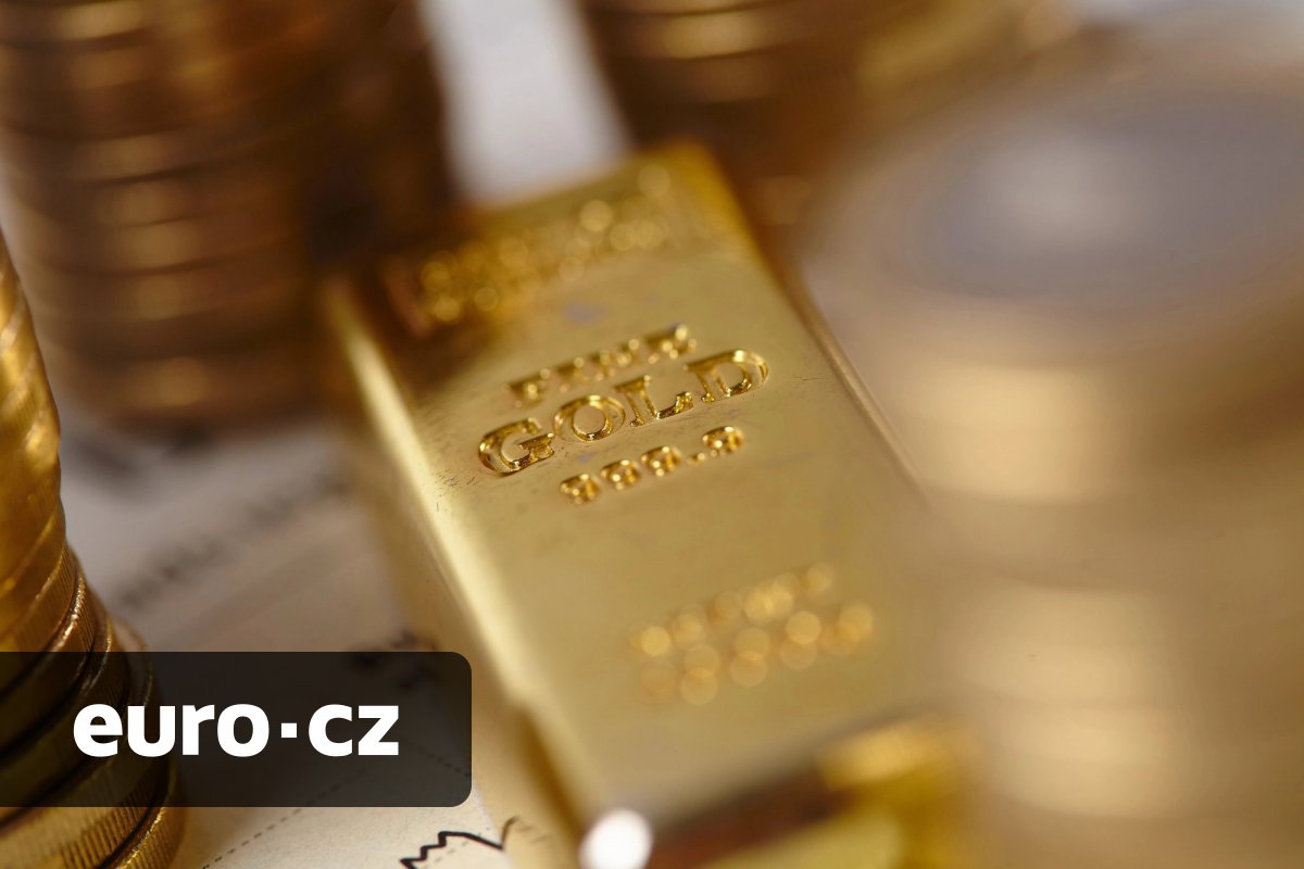 Zlato donedávna zažívalo rekordní časy. Teď se ale karta obrací a investoři znovu věří technologickým firmám