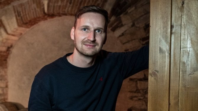 Janoušek z Terminálu Karlín: Nová doba! Šéfové namísto vyšších mezd lákají zaměstnance na firemní stravování. A funguje to