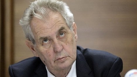 Náhledový obrázek - Zeman abolici Babišovi neudělí, nechá pracovat policii a Šarocha